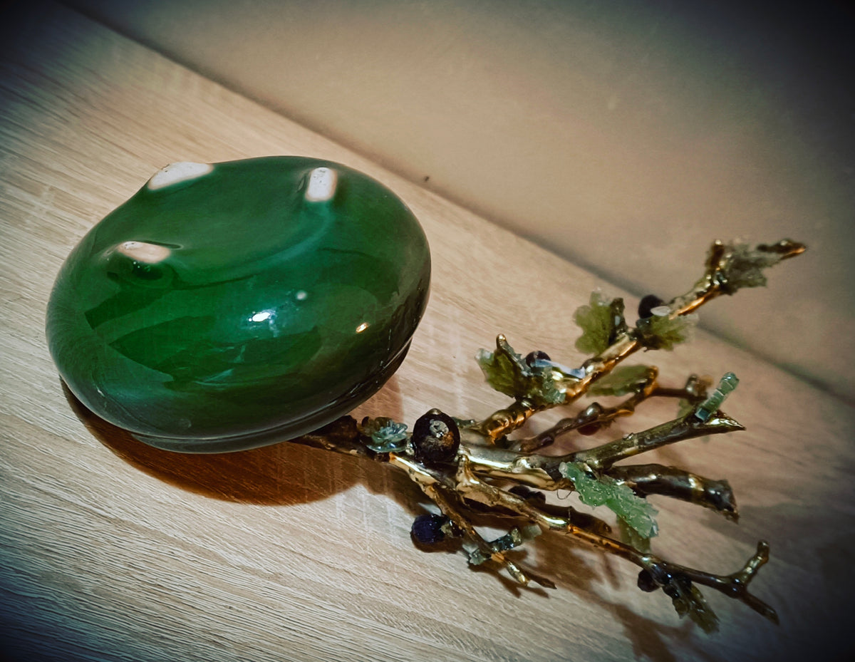 Emerald Fig Bonsai — Green Glass & Gold