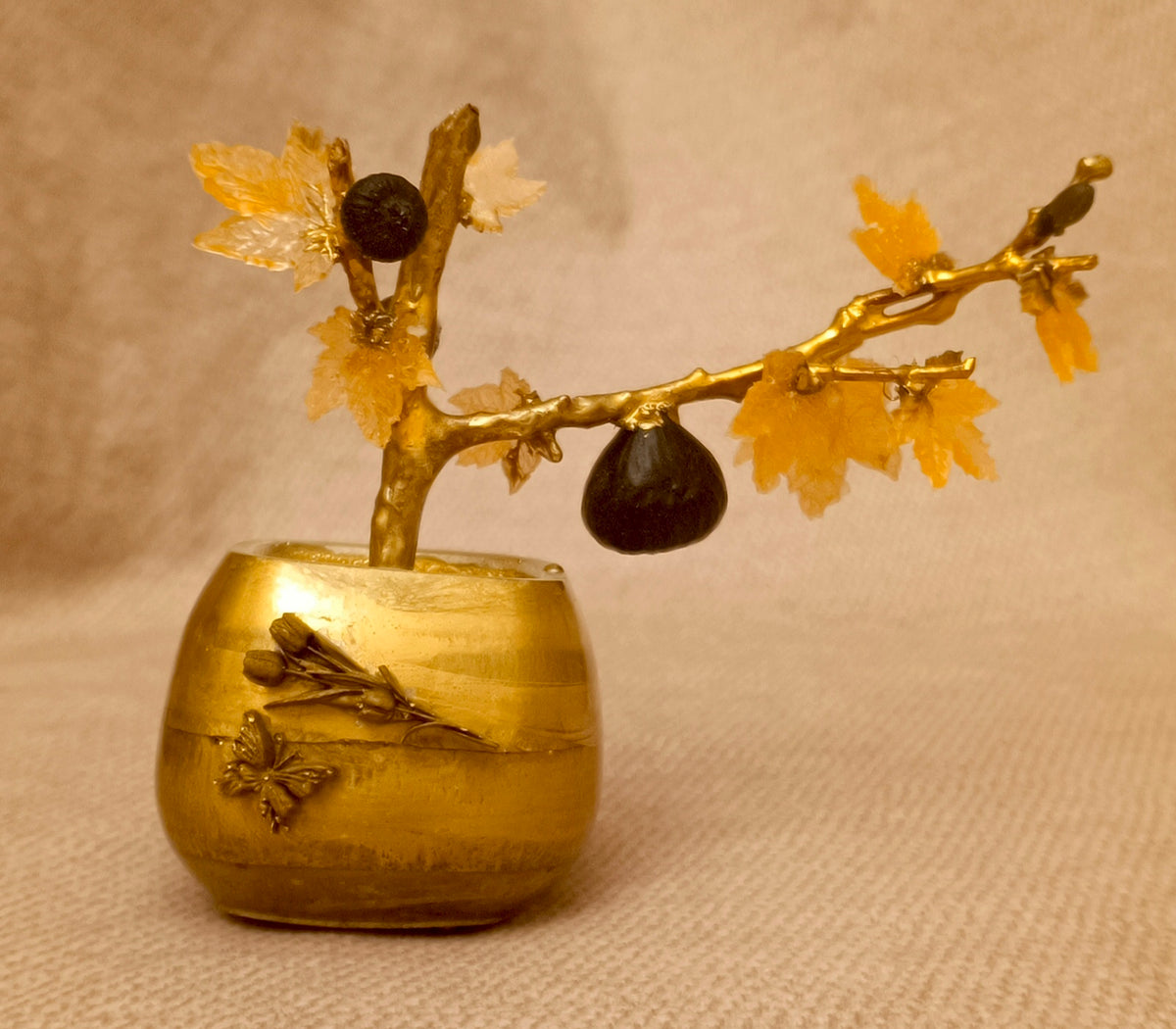 Gilded Bonsai Fig Branch with Glass Leaves and Black Agate Fig